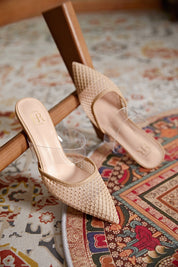 Escarpins en mesh et une bride transparente