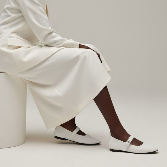 Ballerines plates à enfiler avec bout rond et sangle